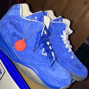 Blue Mikey likes it like that ice creams by Ewing sport lite .